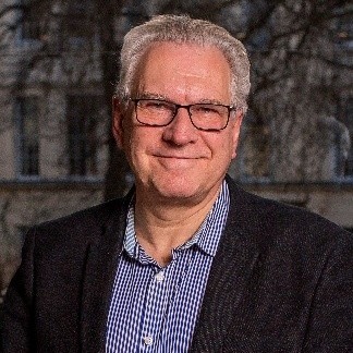 Speaker Dr Andrew Duncombe FRCP